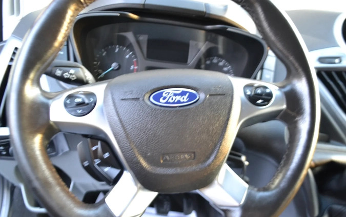 Ford Tourneo Custom cena 81500 przebieg: 207000, rok produkcji 2018 z Bełżyce małe 704